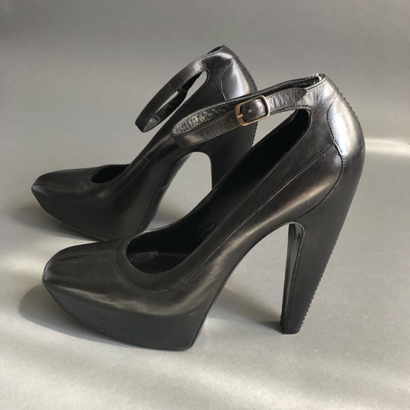 BALENCIAGA hidden platform heels - Picture 2 of 6